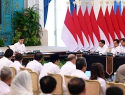 10 Menteri dengan Kinerja Terbaik dan Terendah