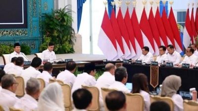 10 Menteri dengan Kinerja Terbaik dan Terendah